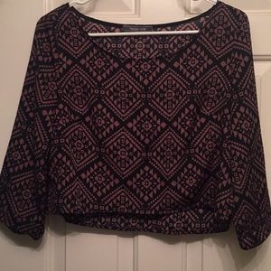 Cropped Geometric Blouse